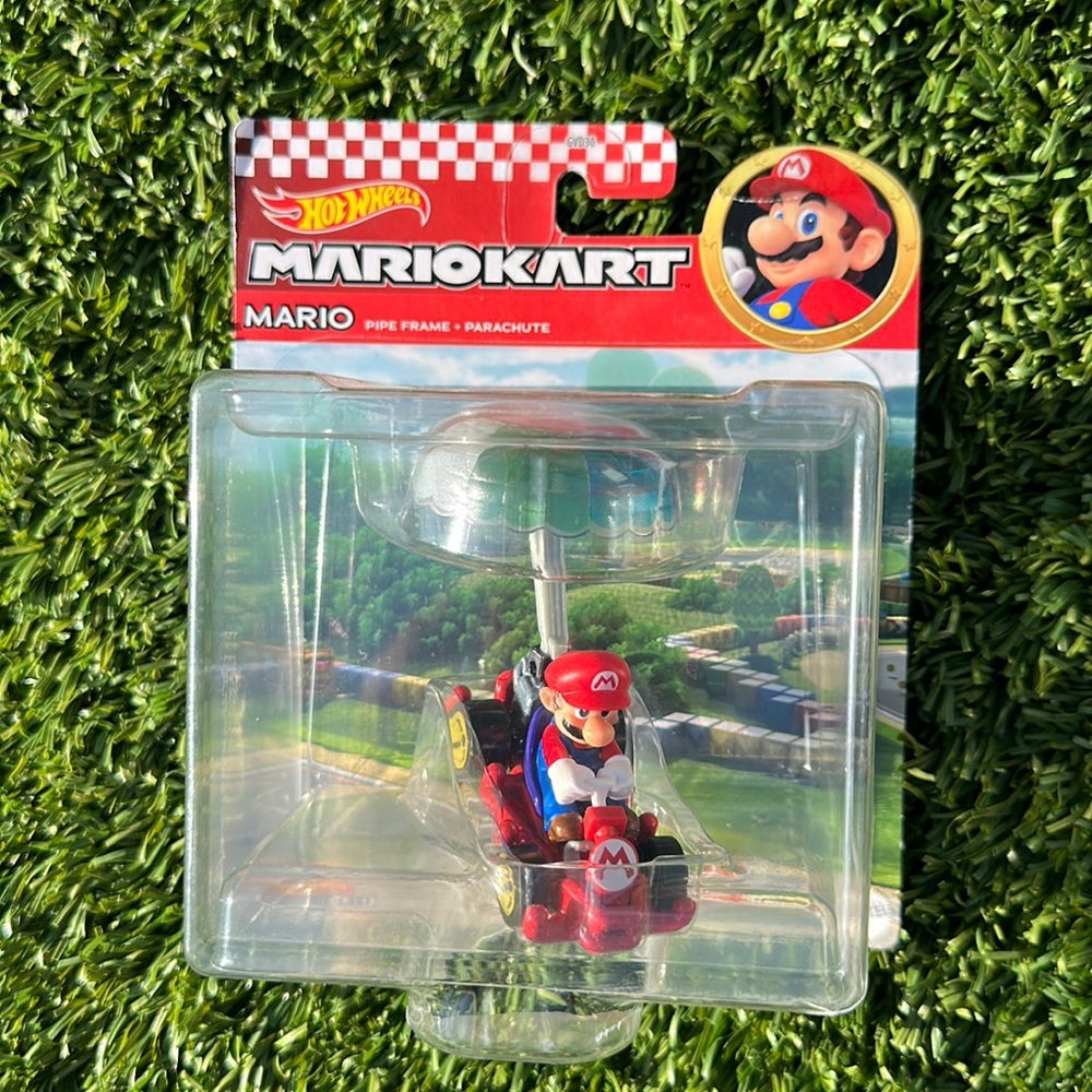 Hot Wheels Mario Kart Mario Figural Character Car